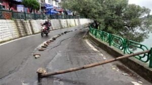 mall road nainital